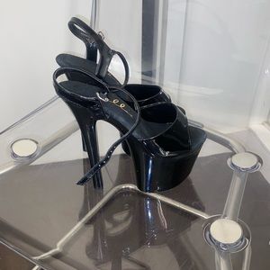 Pole dance shoes